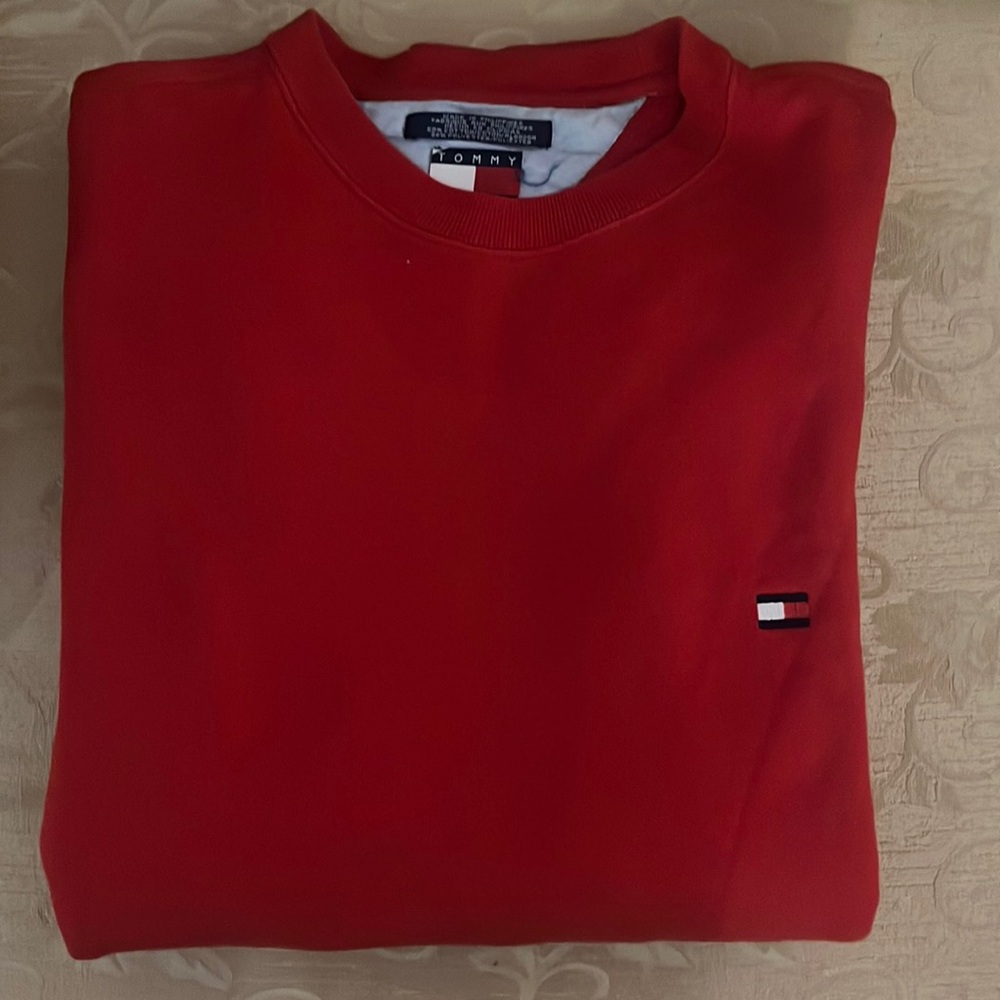 TOMMY HILFIGER VINTAGE RED CREW NECK